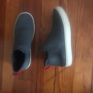 Rothy’s “Chelsea” Fog Melange shoes